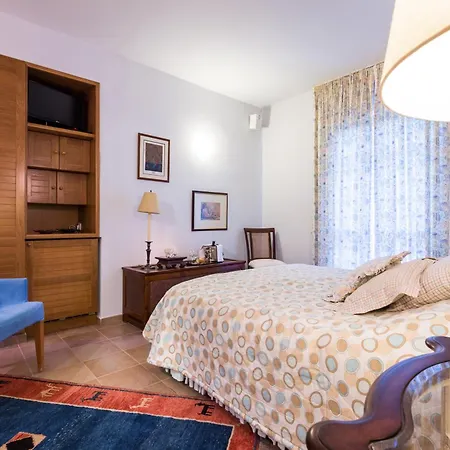 Voukamvilia Junior Suite In Epidavros Shared Pool Nea Epidavros Exterior photo