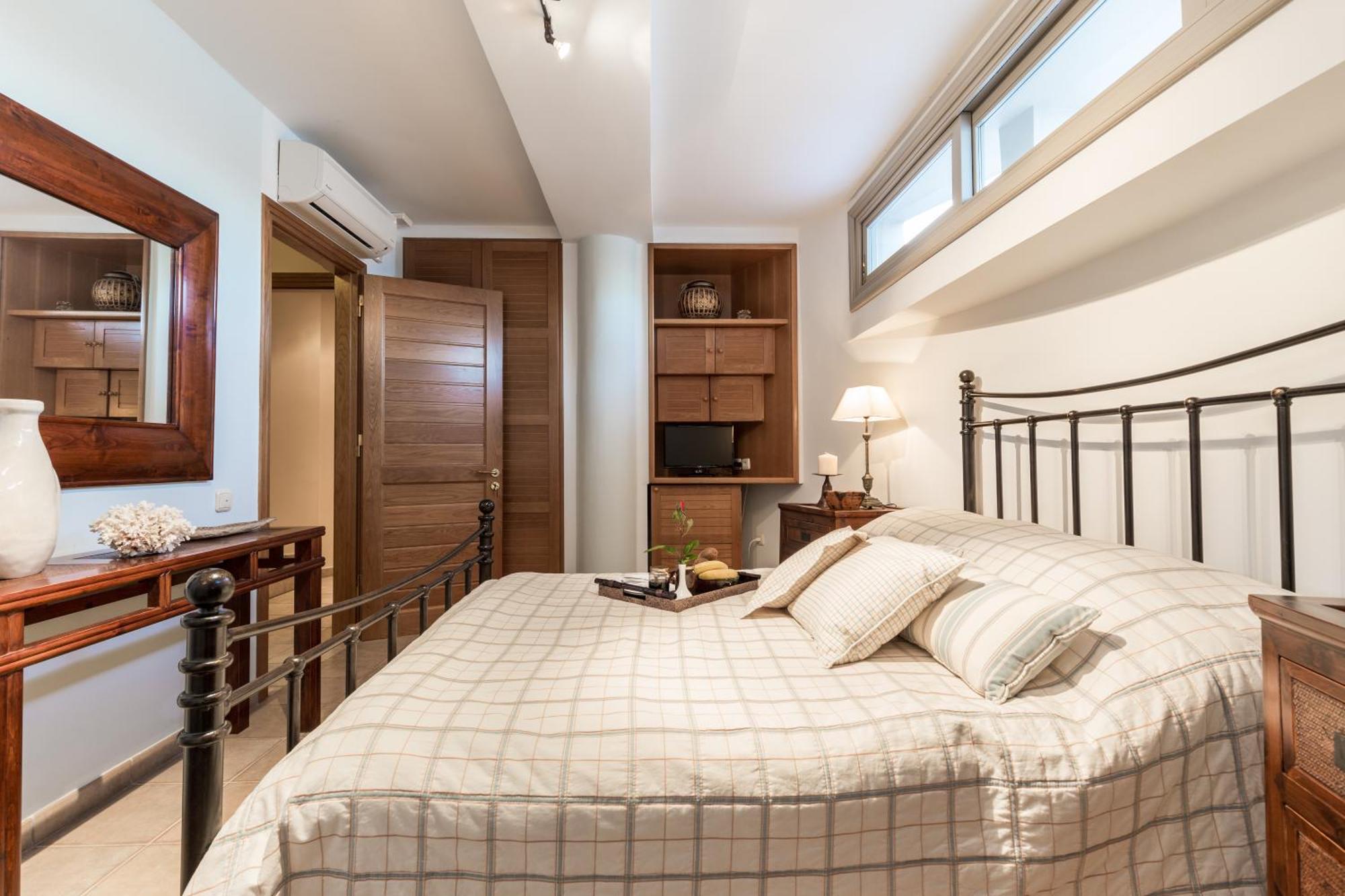 Voukamvilia Junior In Epidavros Shared Pool Apartment Nea Epidavros